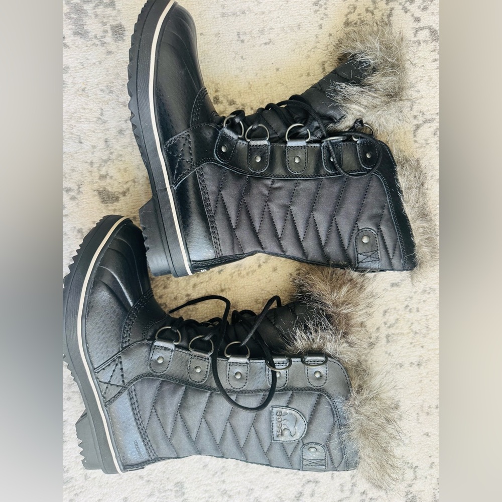 SOREL TOFINO™ II Black Waterproof Boots - Picture 4 of 9